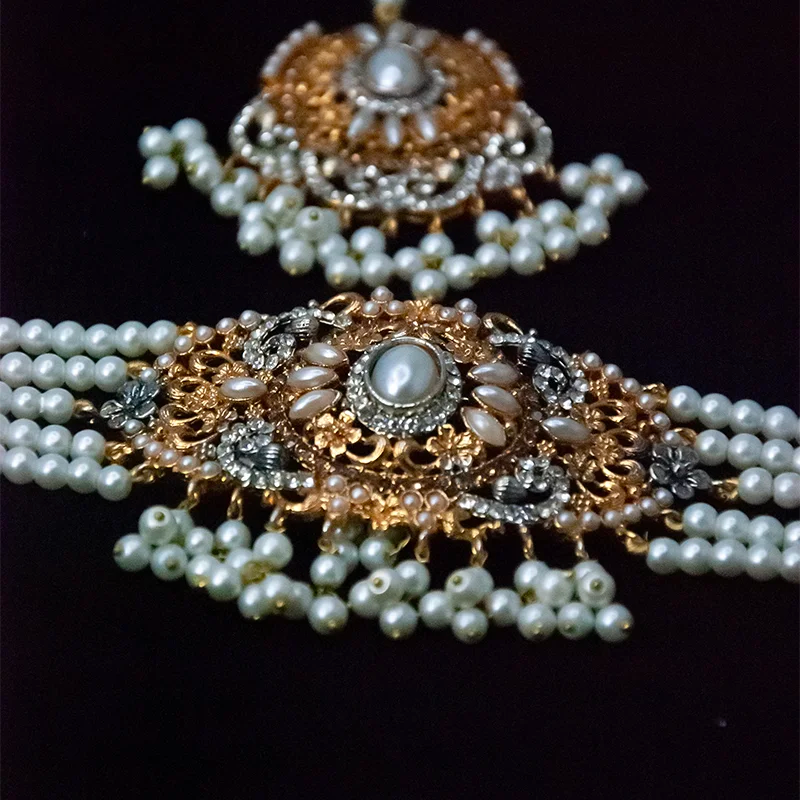 Regal Pearl and Stone-Studded Necklace Set