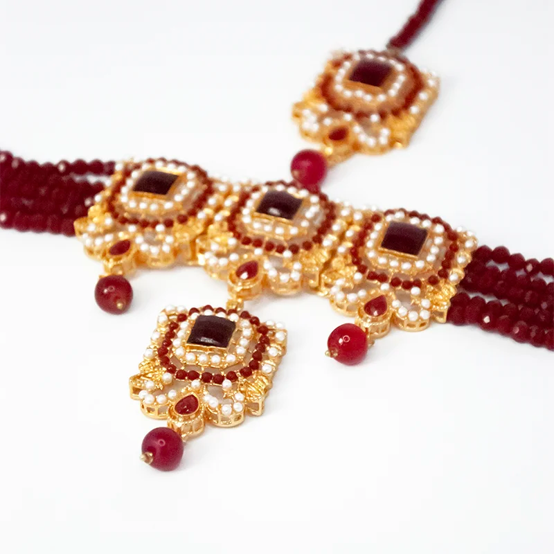 red necklace set
